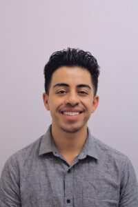 Omar Arauza headshot